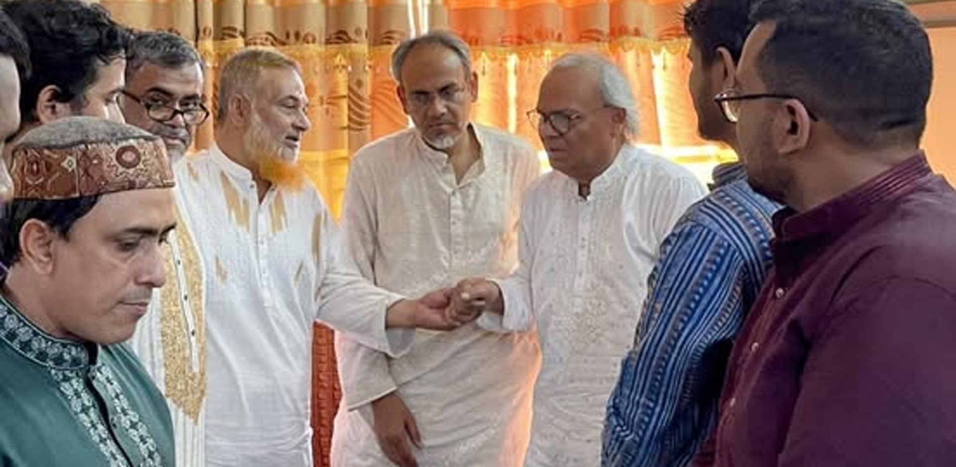 জুলাই আন্দোলনে নিহত মীর মুগ্ধের বাসায় গেলেন রিজভী